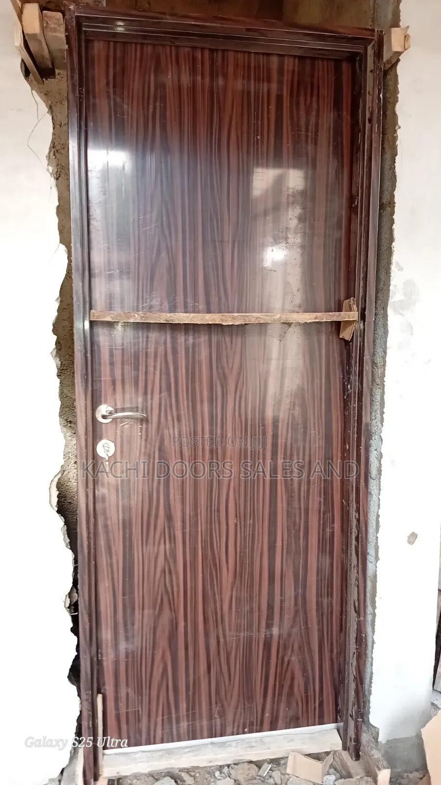 Doors Installer