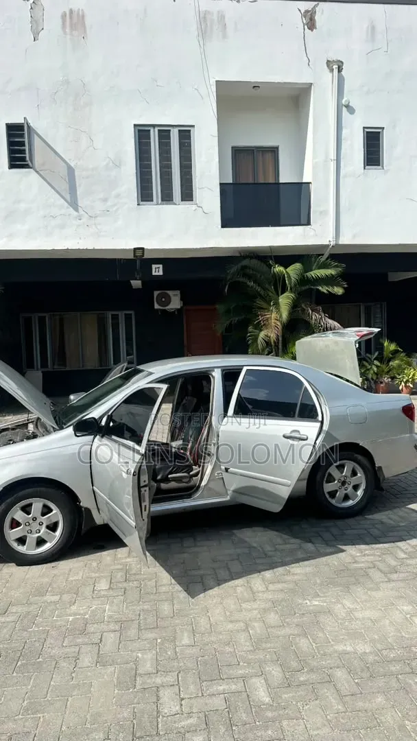 Toyota Corolla 2006 Silver