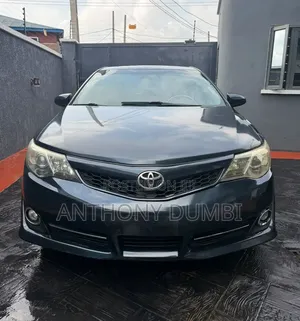Toyota Camry 2014 Blue