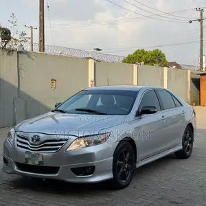 Toyota Camry SE 4dr Sedan (2.4L 4cyl 5A) 2009 Silver