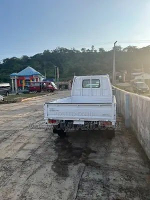 Nissan Vanette