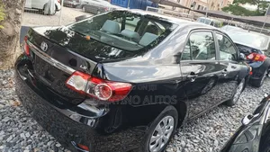Toyota Corolla 2012 Black