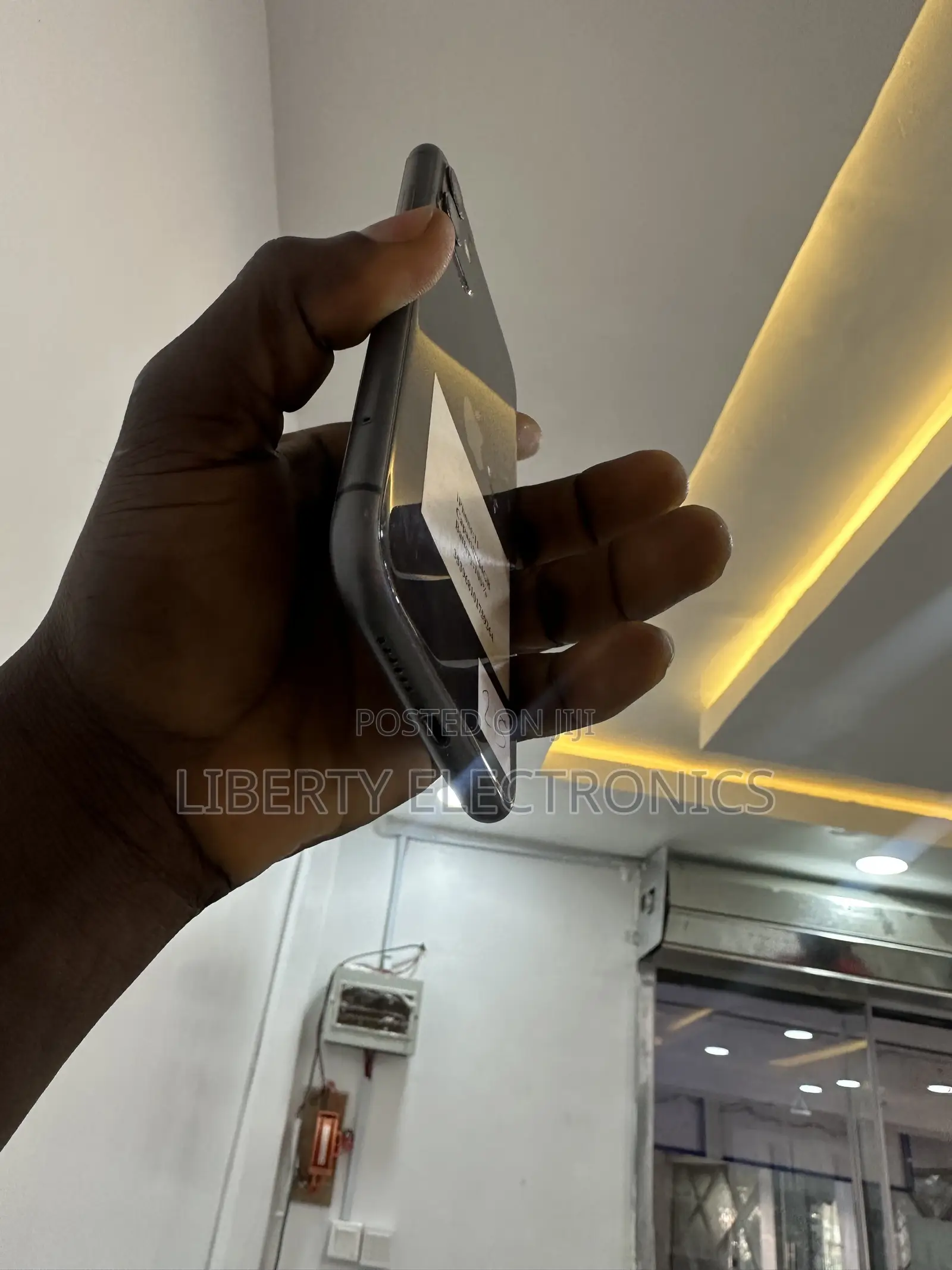 Apple iPhone 11 64 GB Black