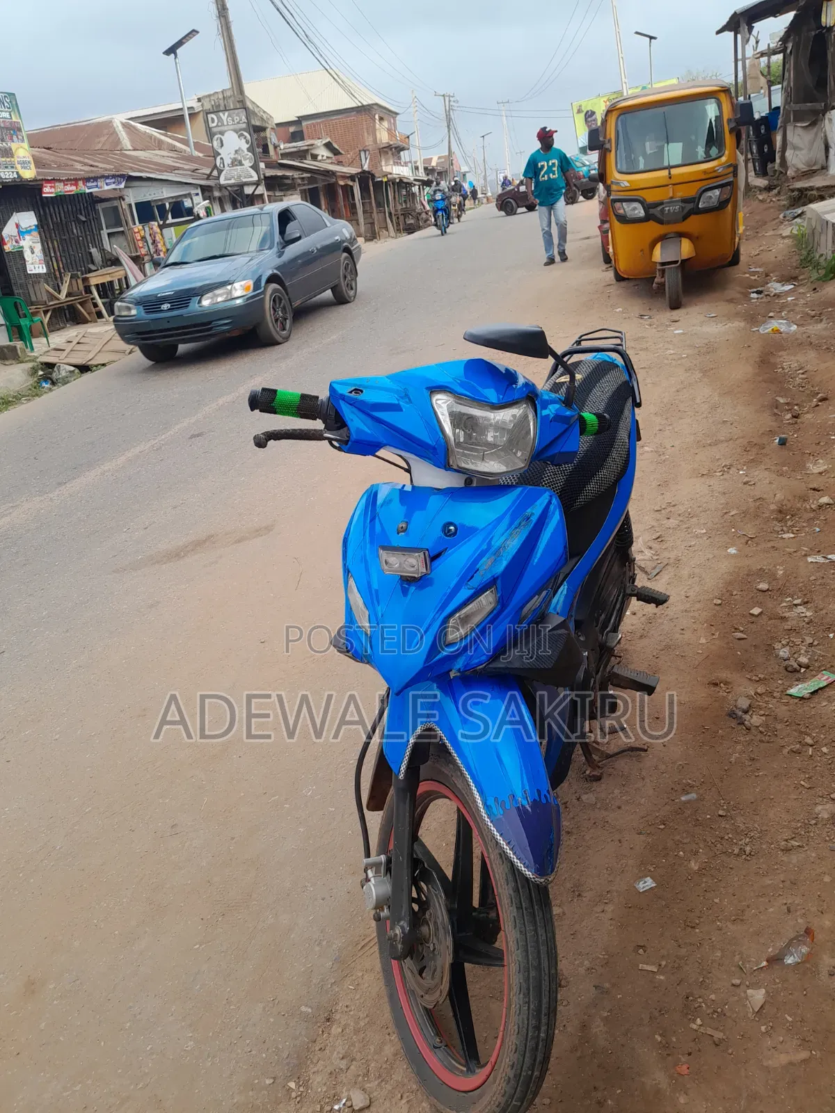 TVS Neo NX 2023 White