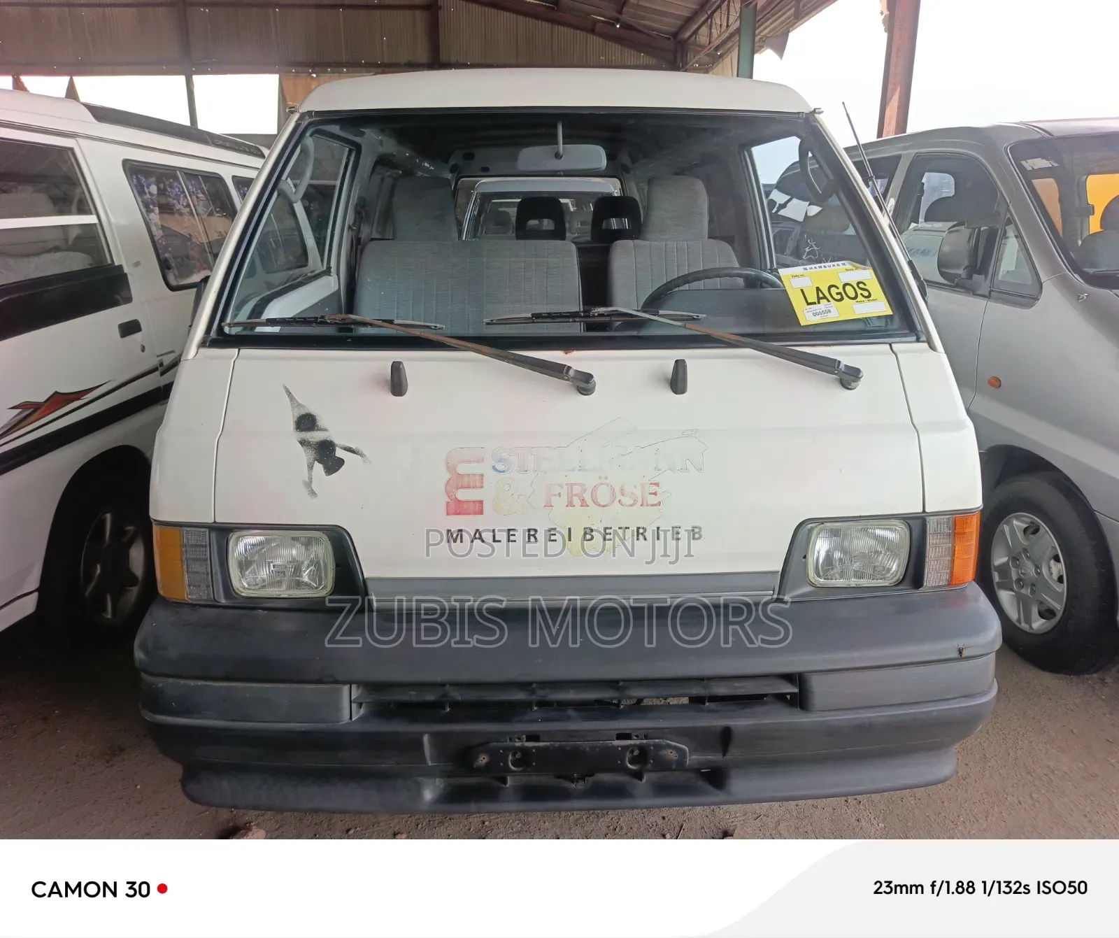 Mitsubishi L300 2005 White