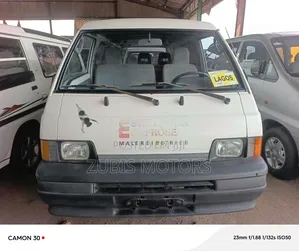 Mitsubishi L300 2005 White