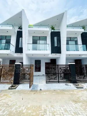 4bdrm Townhouse/Terrace in Ikota for sale