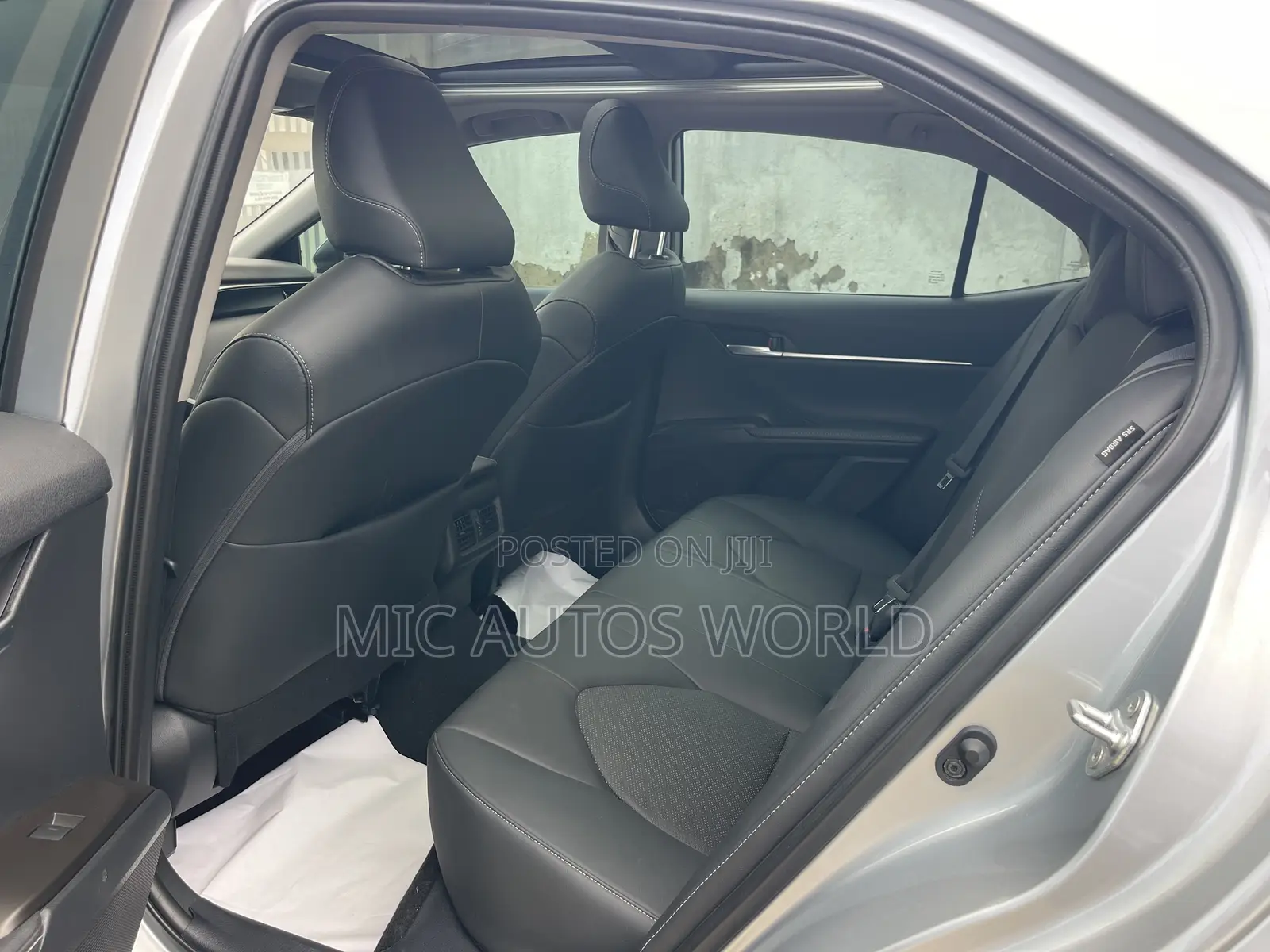 Toyota Camry 2023 Silver