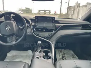 Toyota Camry 2023 Silver
