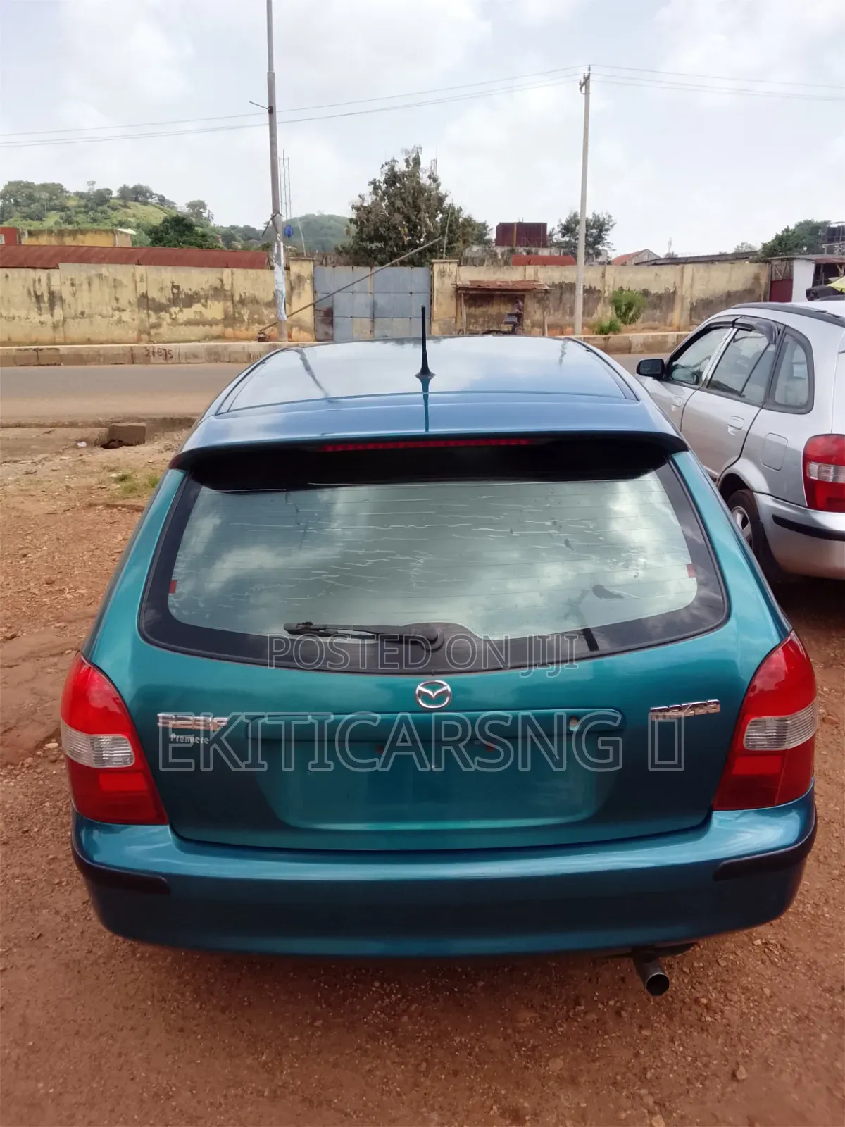 Mazda 323 2004 Green