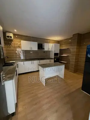 5bdrm Townhouse / Terrace in Nugget, Wuse for rent