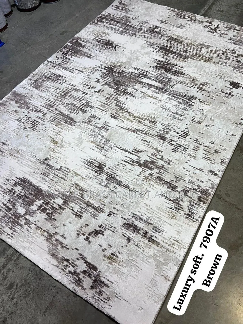 Imperial Crown Center Rug
