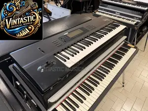 Korg 01/WFD Top Synthesizer Workstation