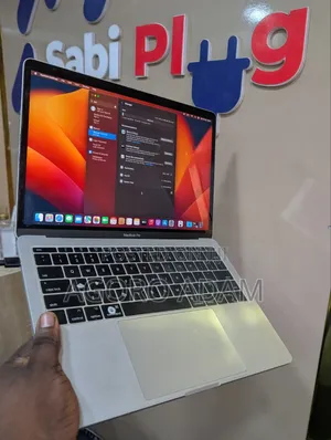 Laptop Apple MacBook Pro 2017 16GB Intel Core i5 SSD 512GB