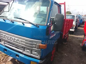 Toyota Dyna 200