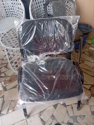 Four Legs Office Chair
