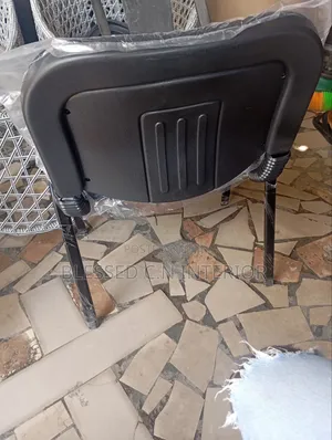 Four Legs Office Chair