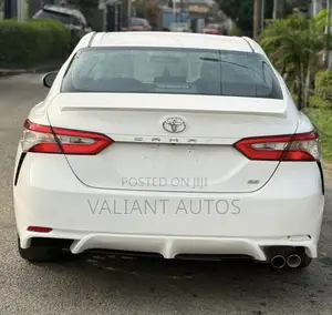Toyota Camry 2018 White