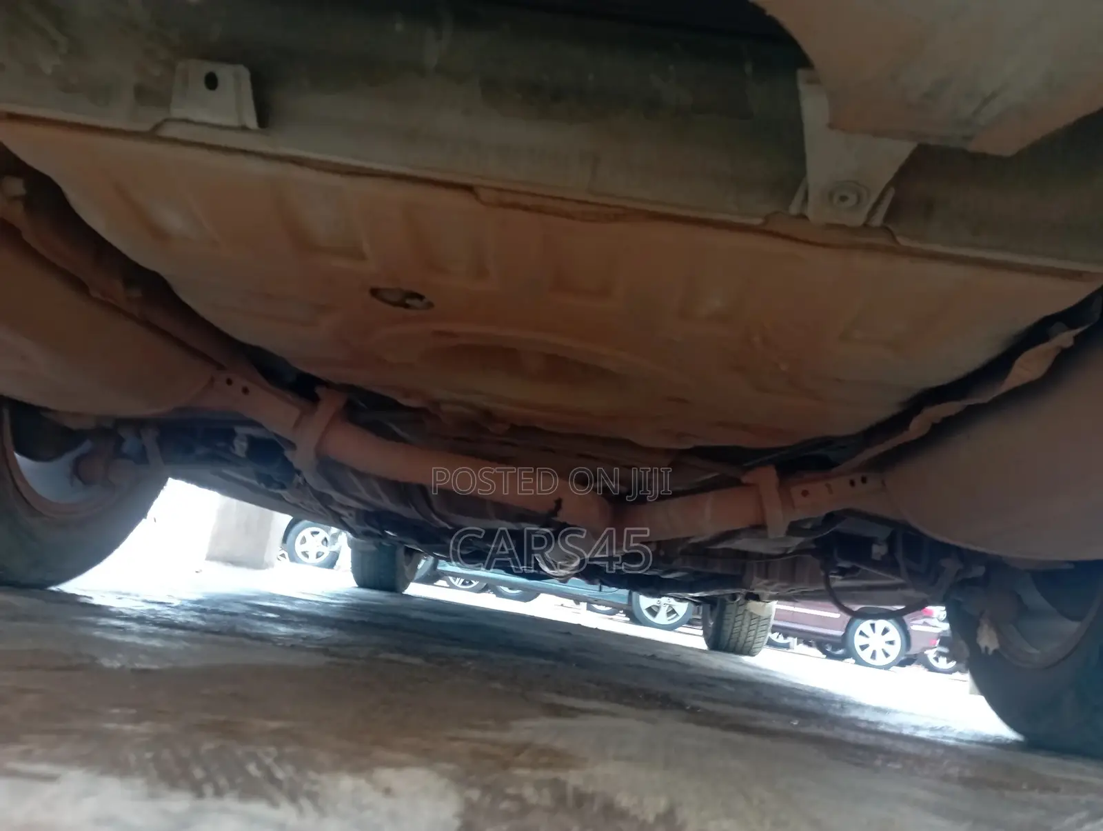 Toyota Avalon 2006 White
