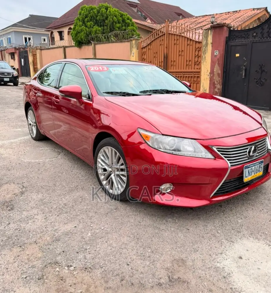 Lexus ES 2013 Red