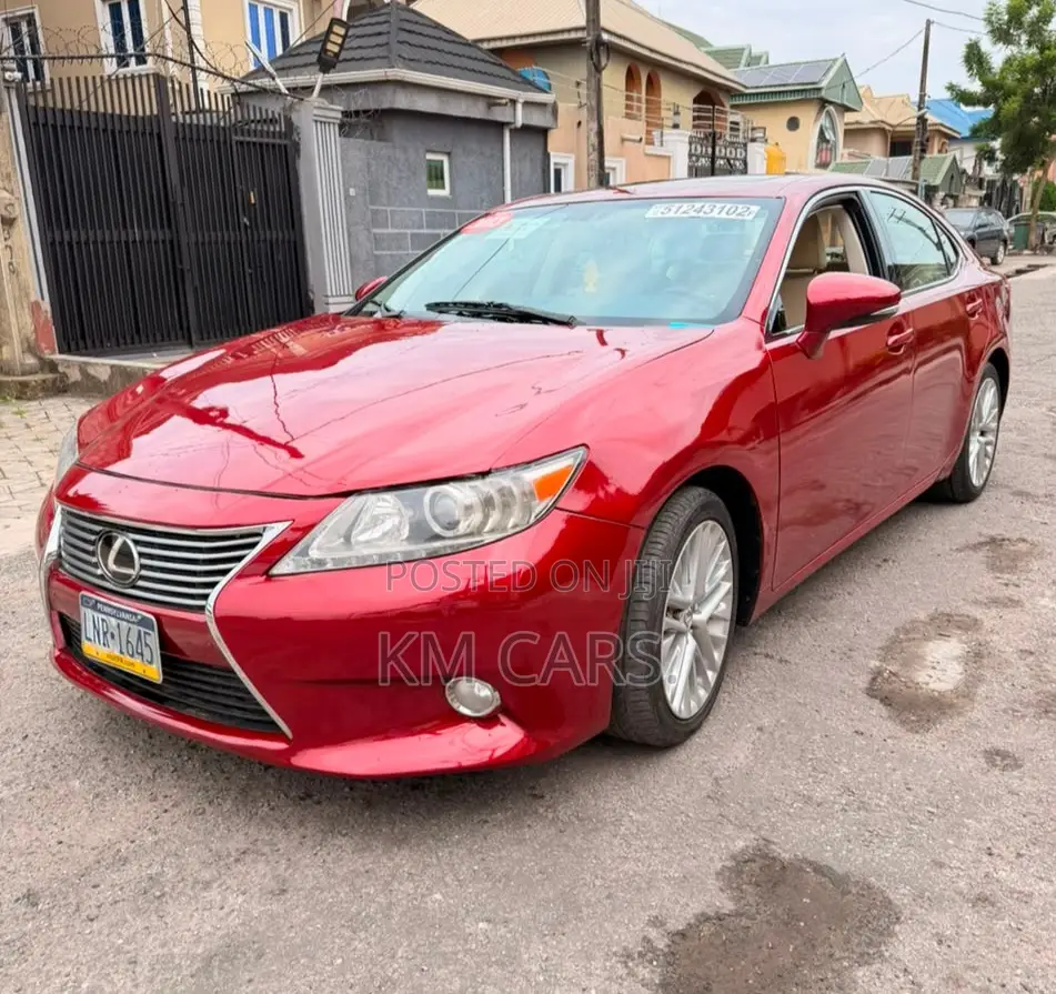 Lexus ES 2013 Red