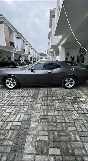 Dodge Challenger SRT8 392 2013 Gray