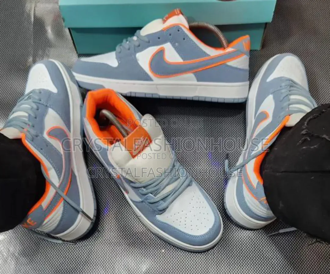 Nike Sneakers