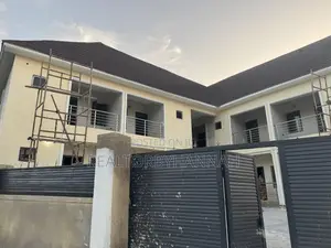 2bdrm Townhouse / Terrace in Ushafa for rent