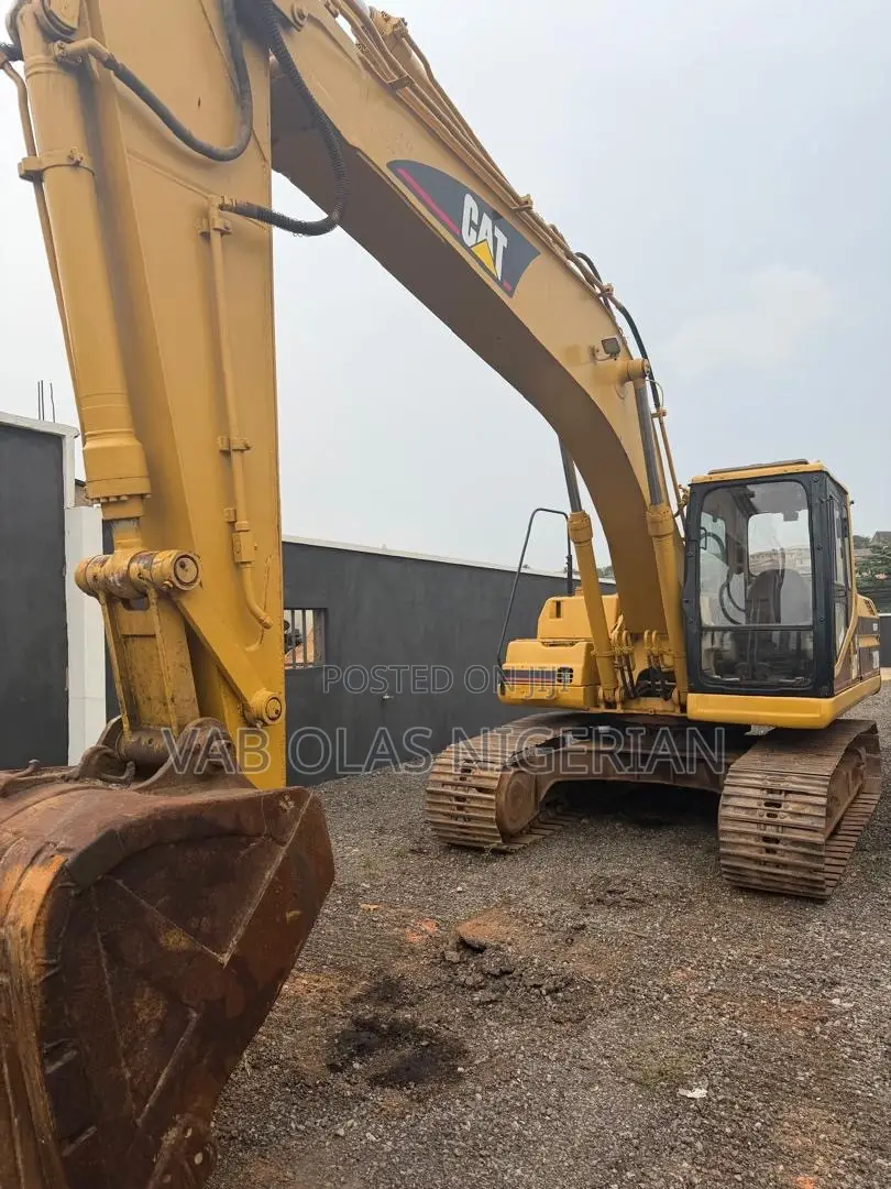 B320 Excavator