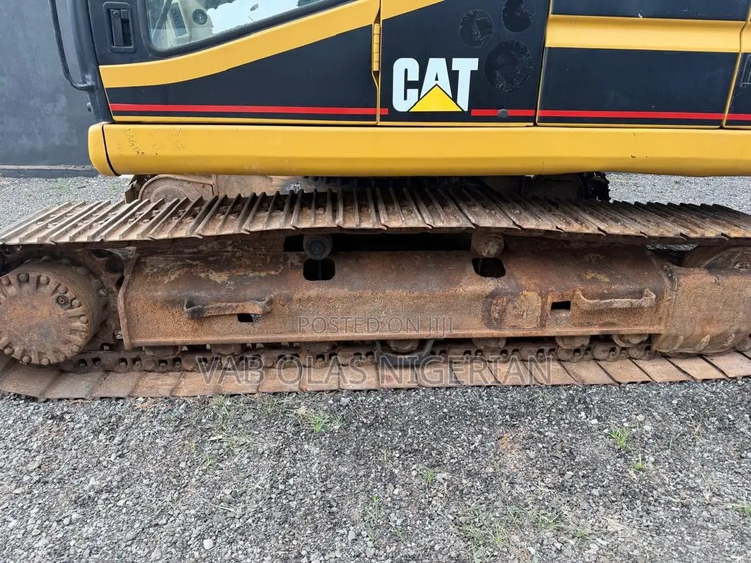 B320 Excavator