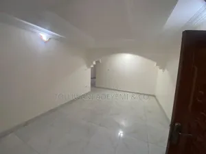 3 Bedroom Commercial Office to Let