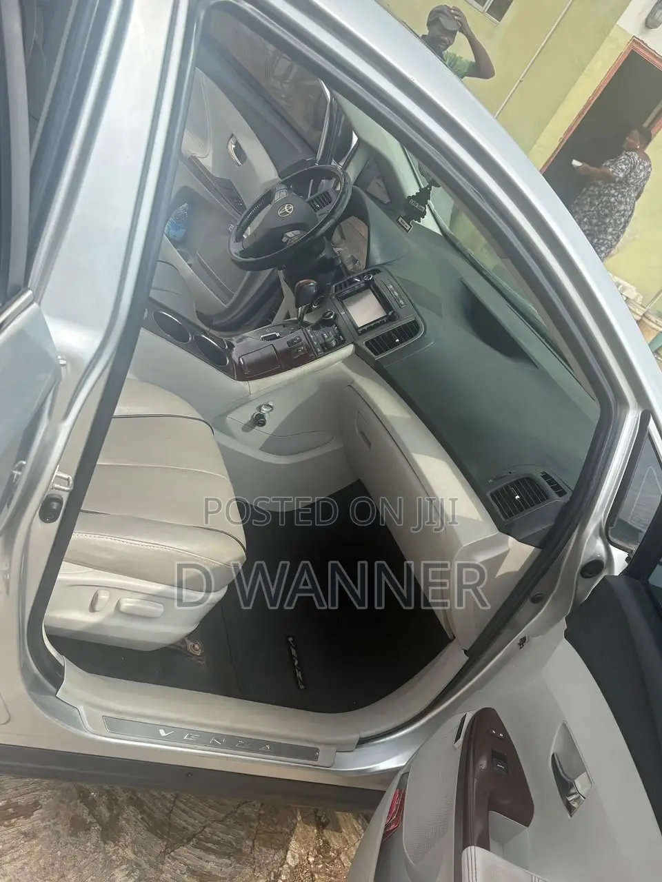 Toyota Venza V6 2010 Silver