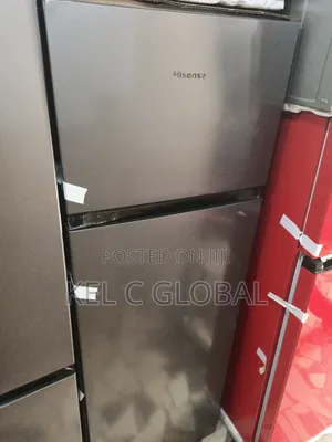 Hsense 240L Top Freezer Refrigerator