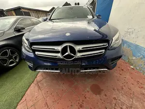 Mercedes-Benz GLC-Class 2017 Blue