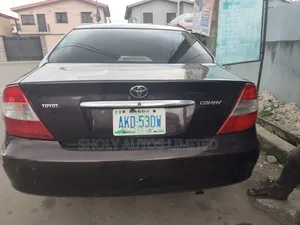 Toyota Camry LE 4dr Sedan (2.4L 4cyl 5M) 2003 Brown