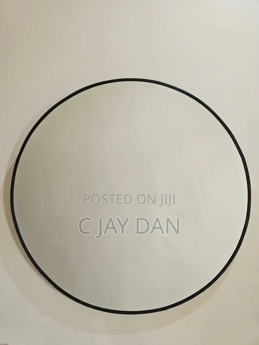 Round Wall Mirror