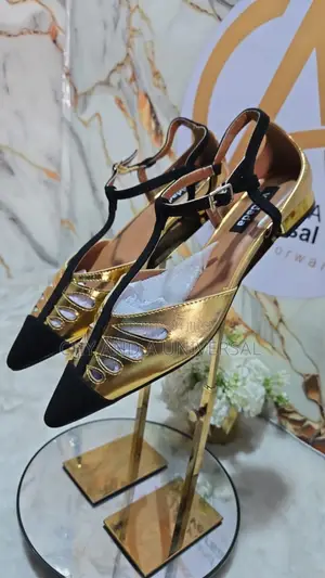 Vaidada Slingback Flats