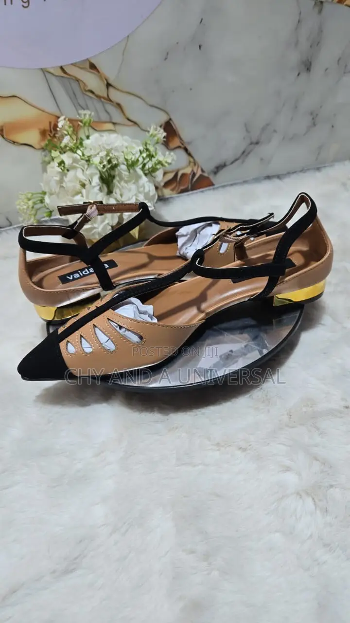 Vaidada Slingback Flats