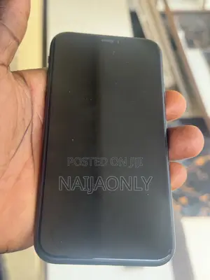 Apple iPhone XR 64 GB Black