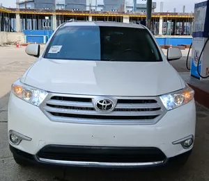Toyota Highlander Limited 2012 White