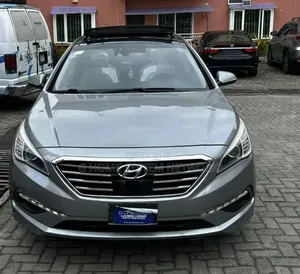 Hyundai Sonata Limited 2.0T 4dr Sedan (2.0L 4cyl Turbo 6A) 2015 Gray