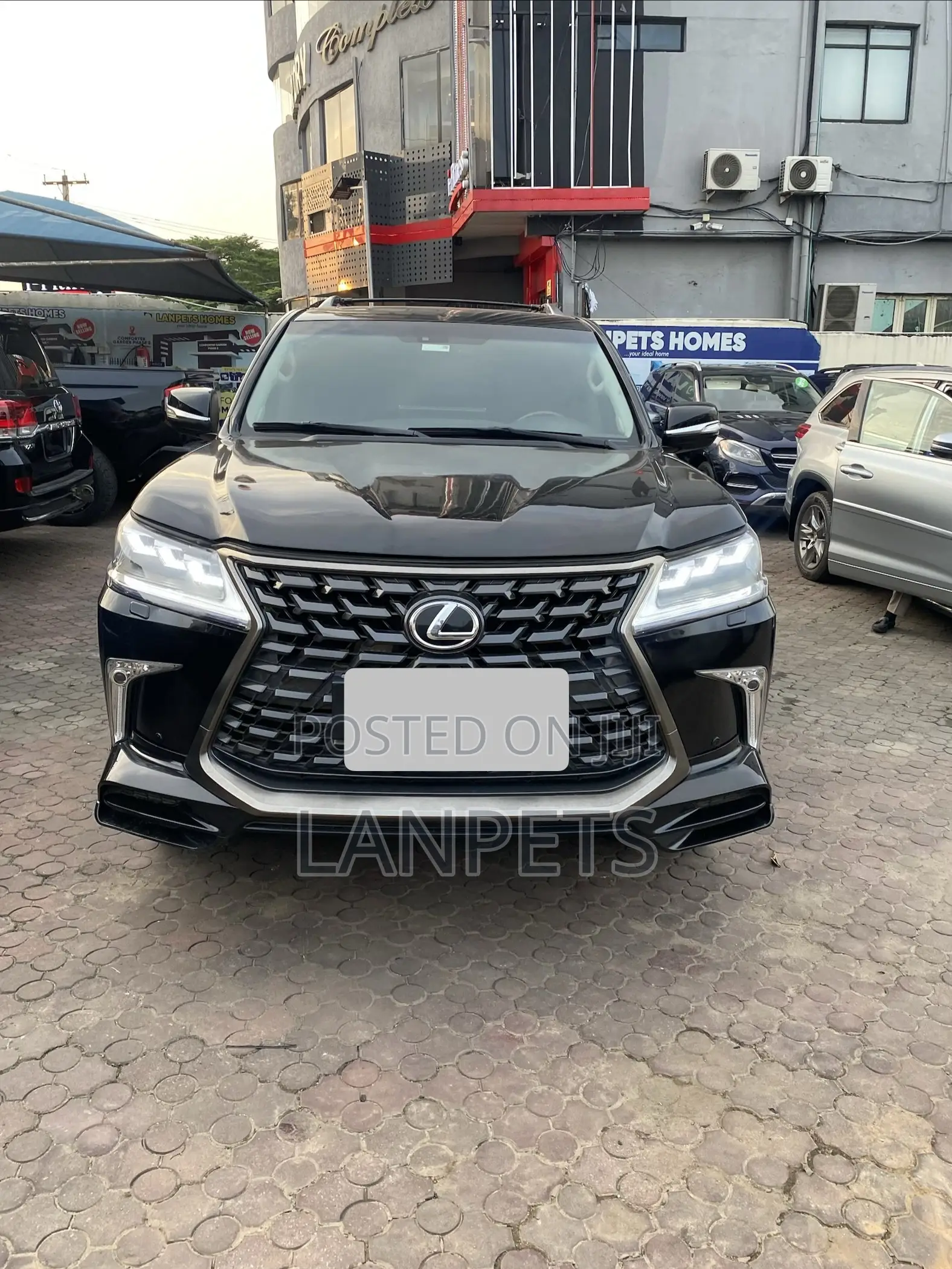 Lexus LX 570 AWD 2014 Black