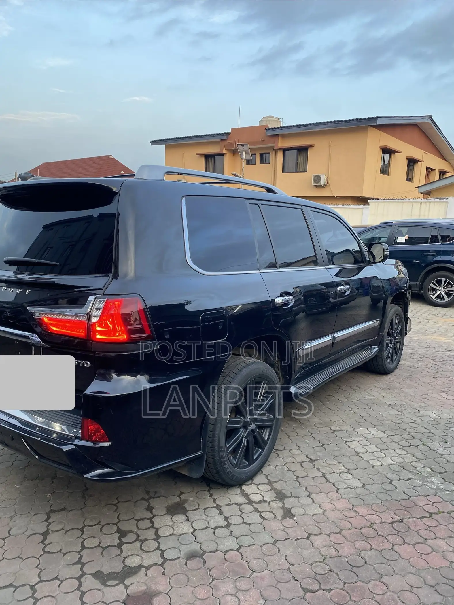 Lexus LX 570 AWD 2014 Black