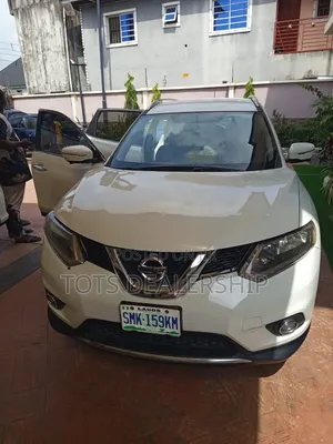 Nissan Rogue SV AWD 2017 White