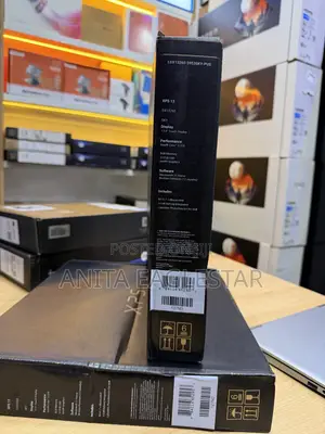 New Laptop Dell XPS 13 8GB Intel Core 5 SSD 512GB