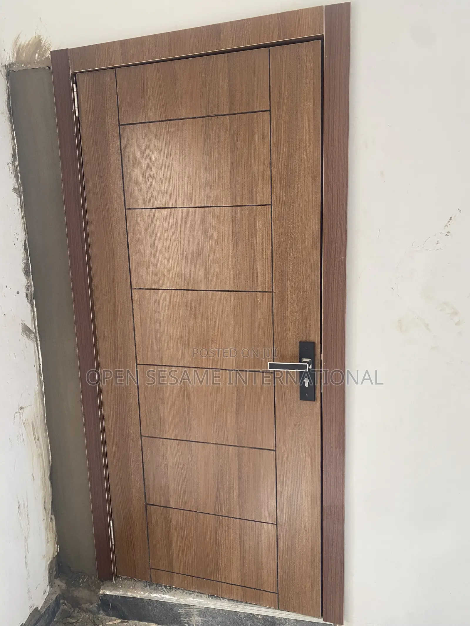 HDF Door Cedar With Stripes