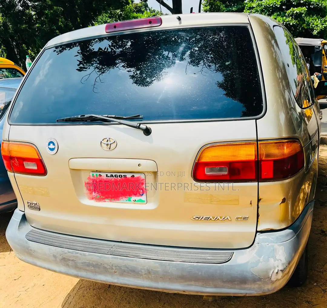 Toyota Sienna 2003 Gray