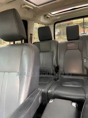 Land Rover Lr4 V8 2011 Black