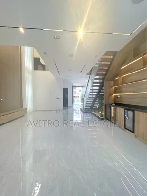 5bdrm Duplex in Osapa london for sale