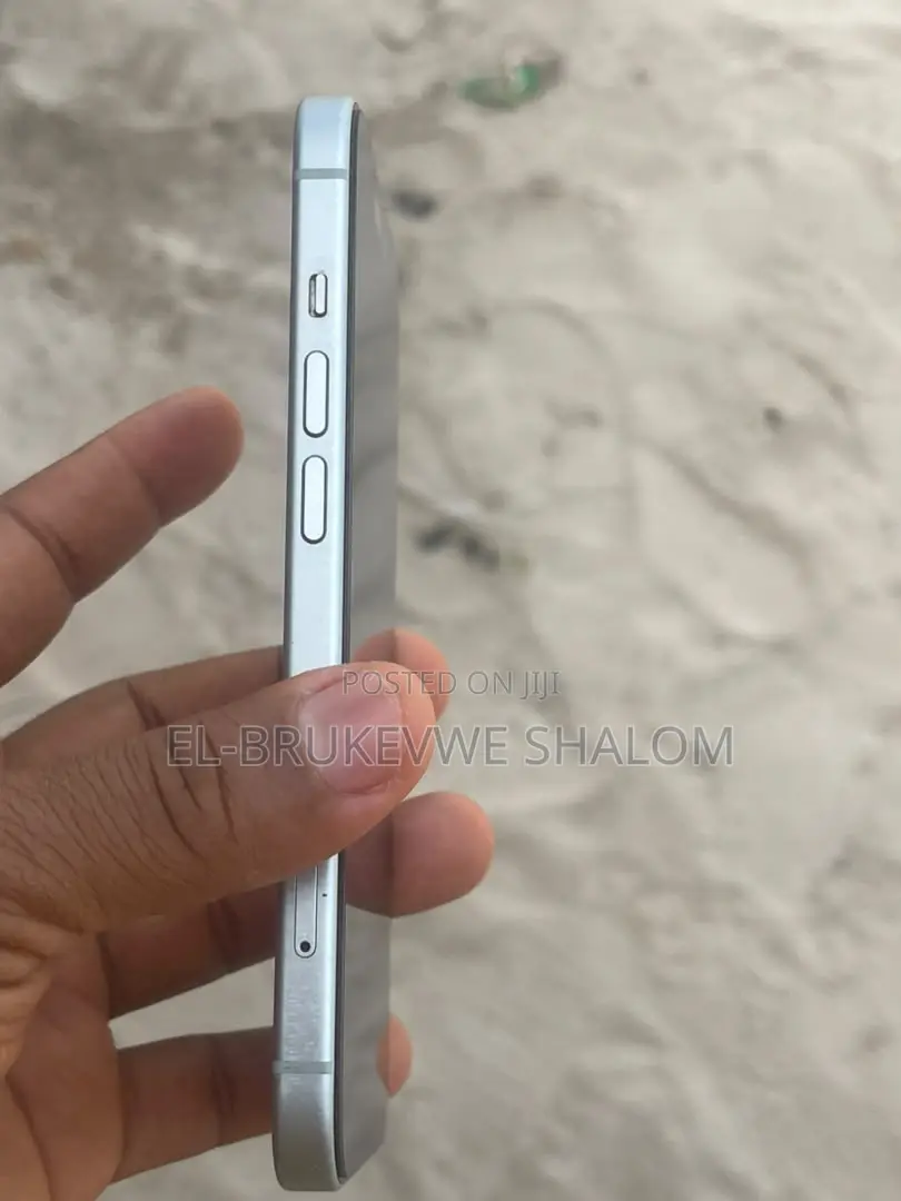 Apple iPhone 15 256 GB White